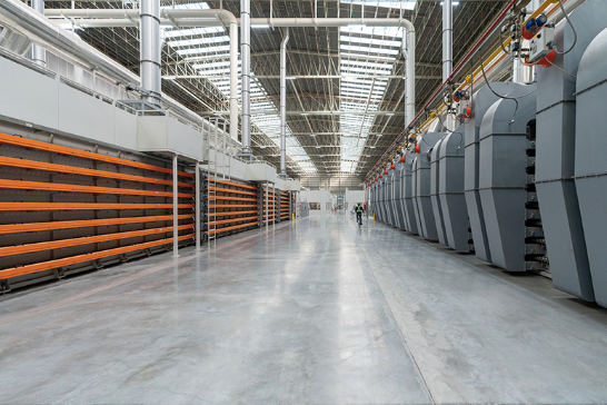 Porcelanosa doubles its most automated plant and pushes large-format output to 2.4 million sqm